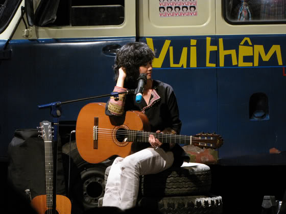 Lê Cát Trọng Lý trong live show Vui Thêm