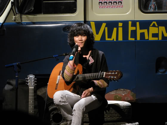 Lê Cát Trọng Lý trong live show Vui Thêm