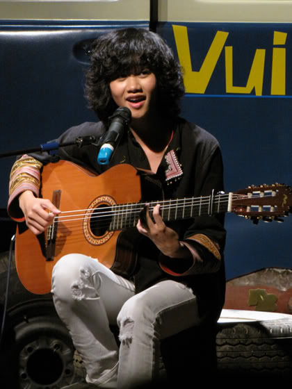 Lê Cát Trọng Lý trong live show Vui Thêm