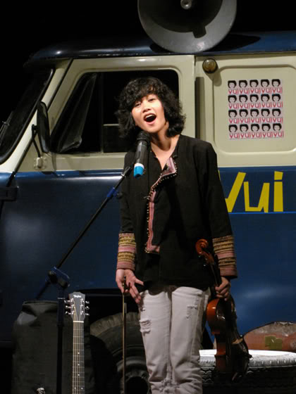 Lê Cát Trọng Lý trong live show Vui Thêm