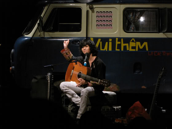 Lê Cát Trọng Lý trong live show Vui Thêm