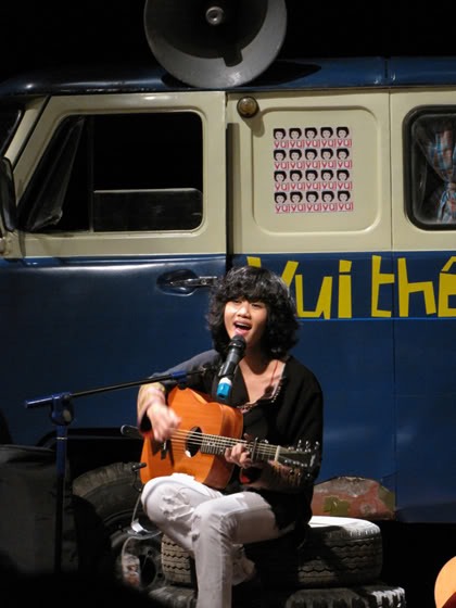Lê Cát Trọng Lý trong live show Vui Thêm