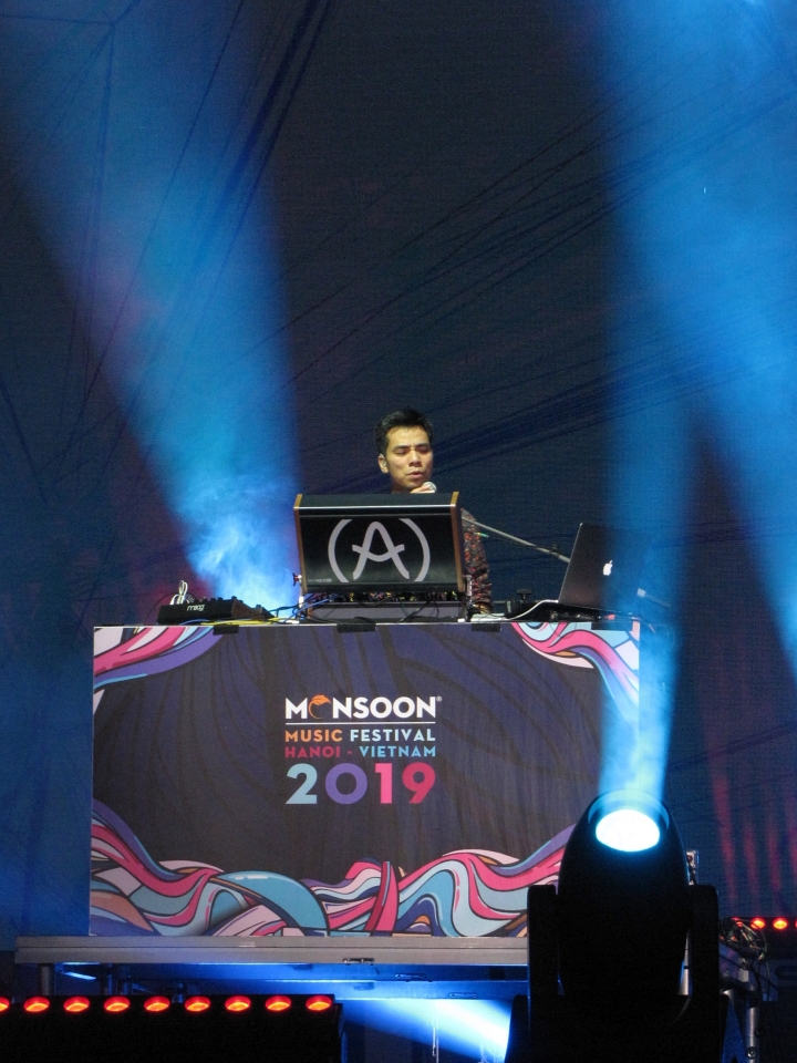 monsoon music festival 2019, Xinh Xô